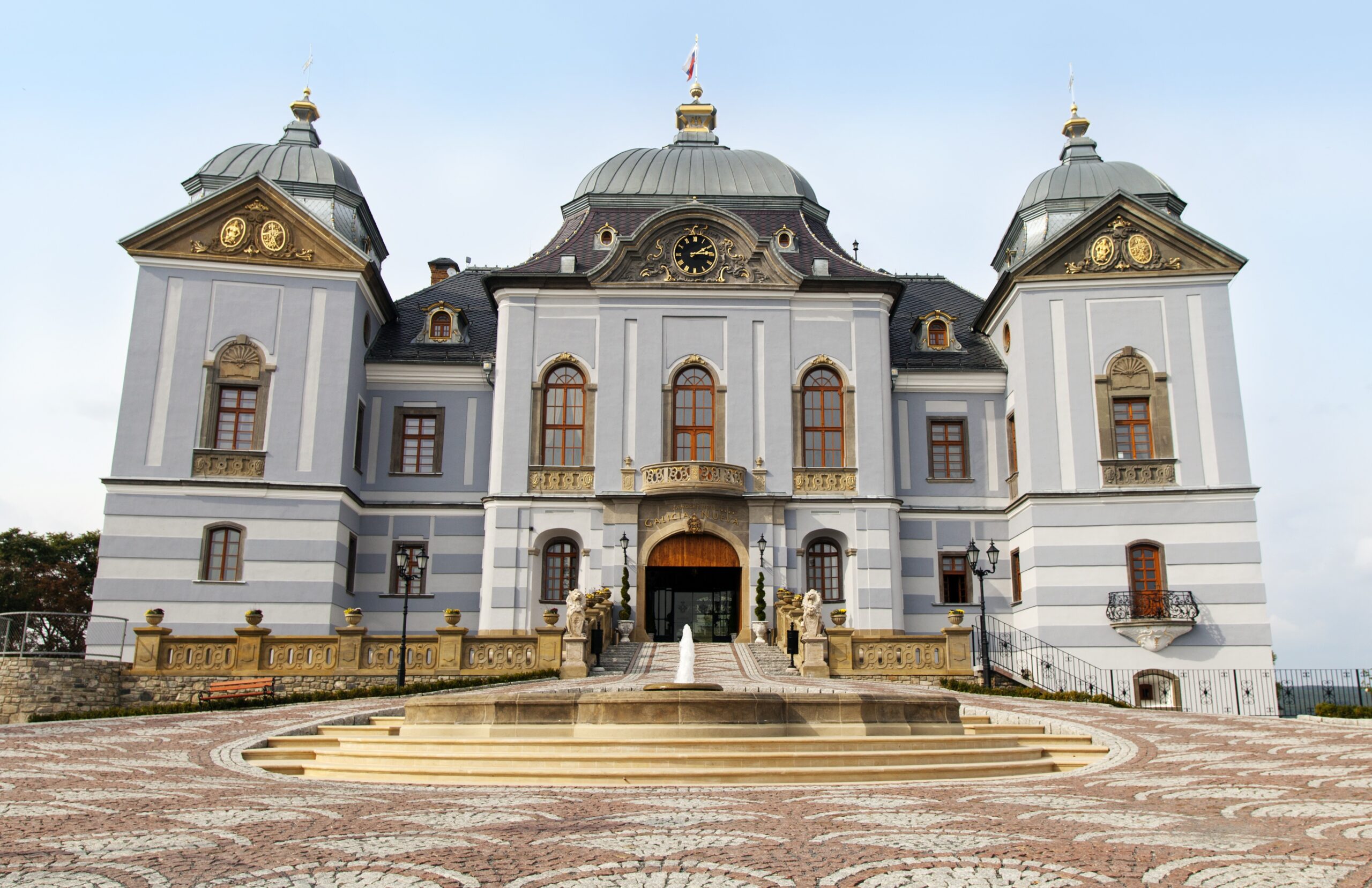kdesignzv-galician-castle-1695806